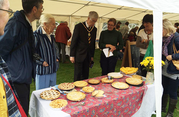 Juding a pie competition